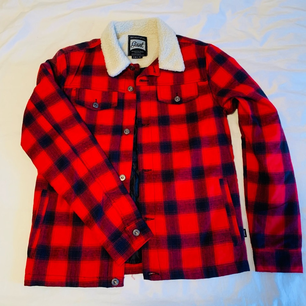 Plaid Jacket with a Fleeced Line Collar